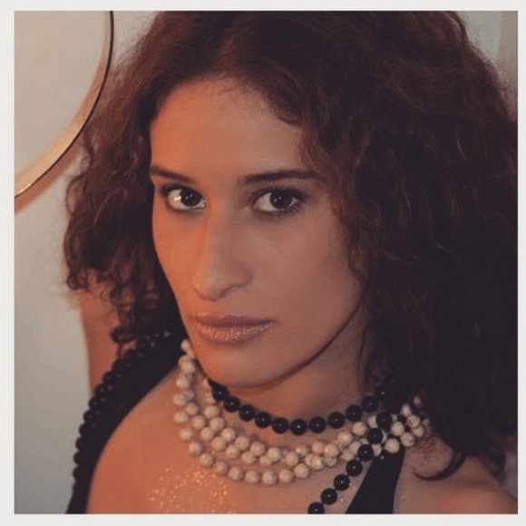 Meet your Posher, Niki - Picture 6 of 11